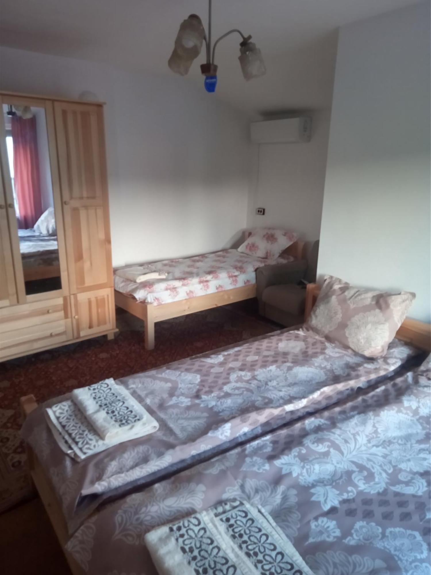 Mercury Guest House Veliko Tŭrnovo Quarto foto