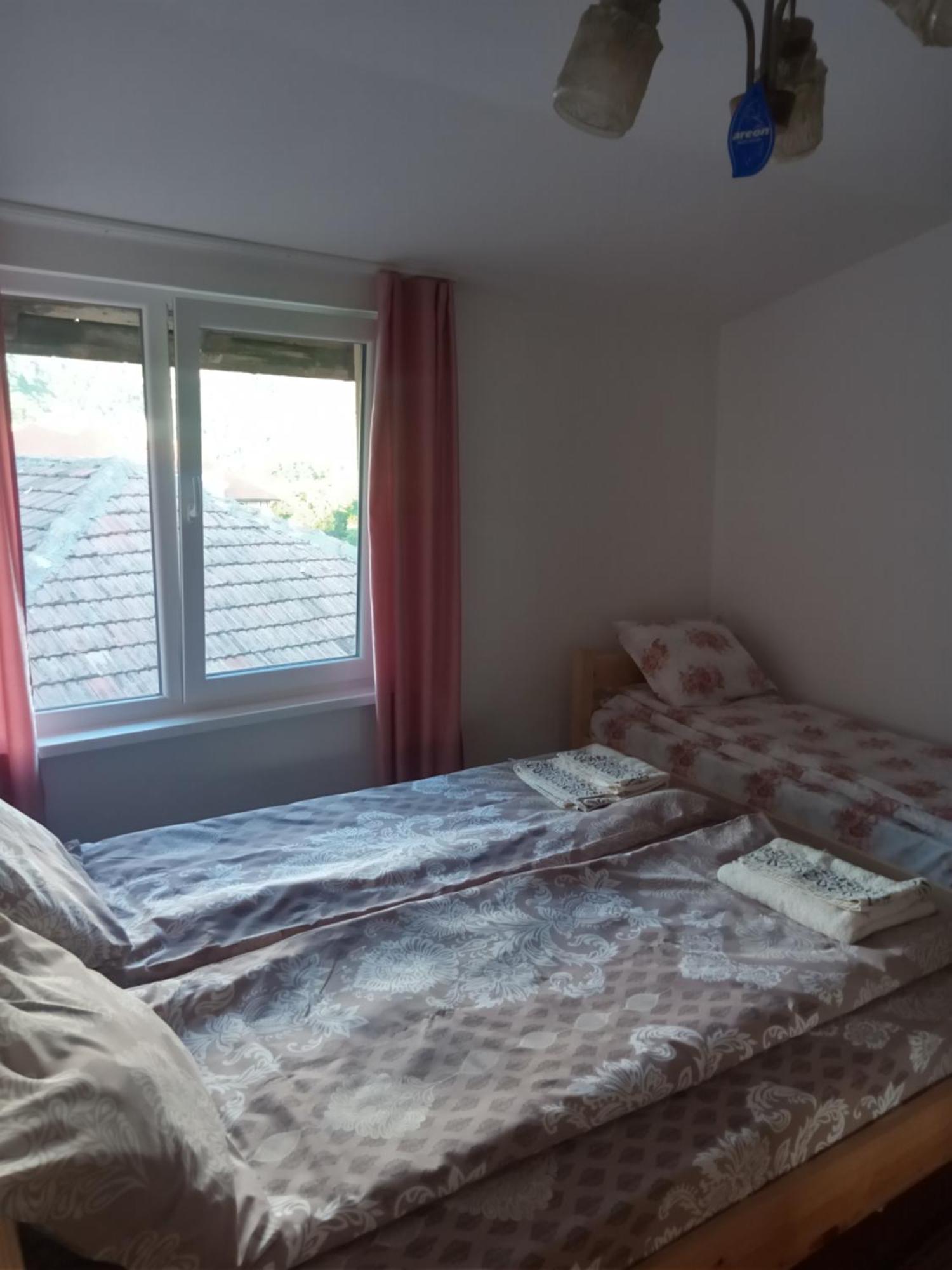 Mercury Guest House Veliko Tŭrnovo Quarto foto