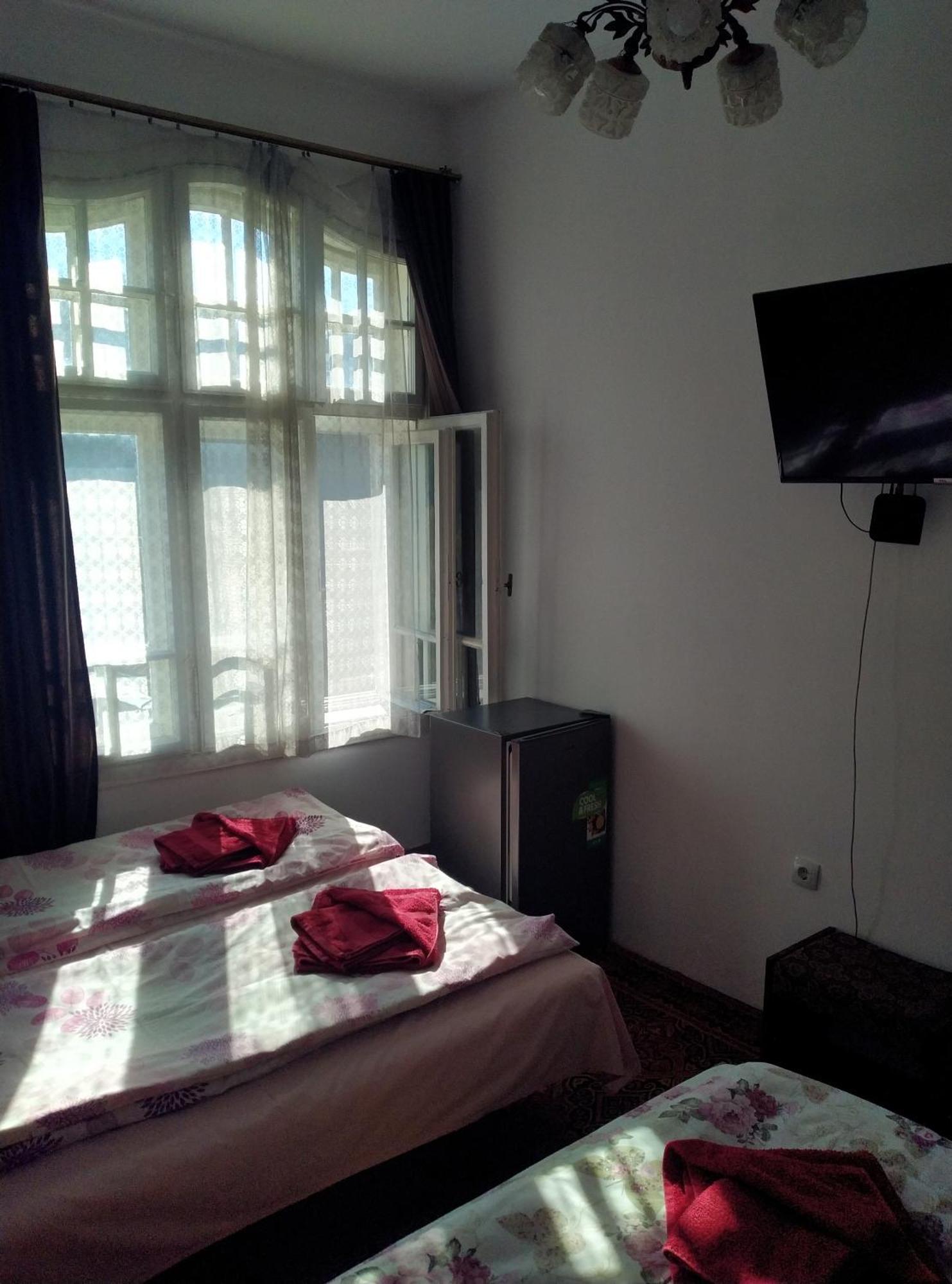 Mercury Guest House Veliko Tŭrnovo Exterior foto