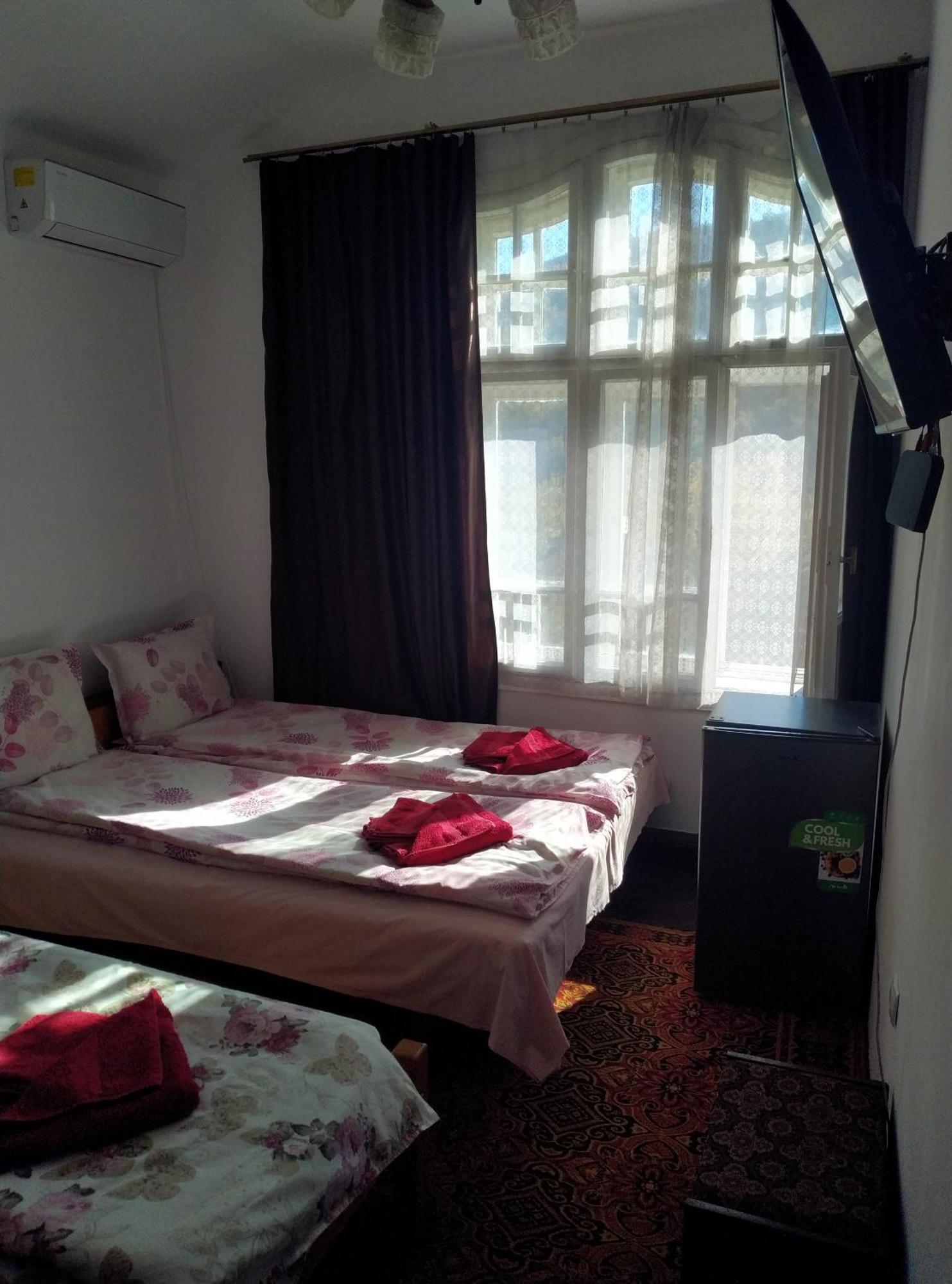 Mercury Guest House Veliko Tŭrnovo Exterior foto