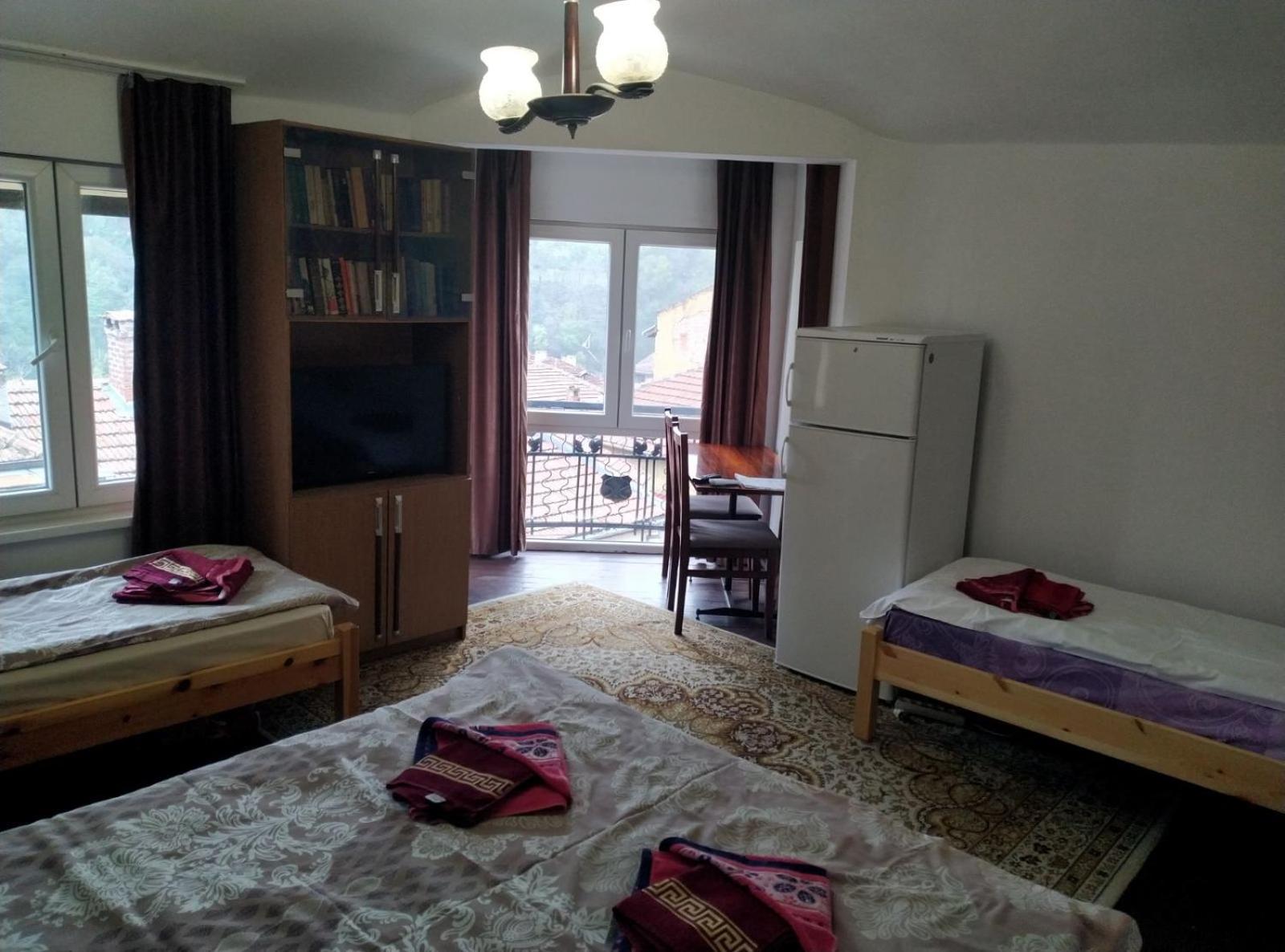 Mercury Guest House Veliko Tŭrnovo Exterior foto