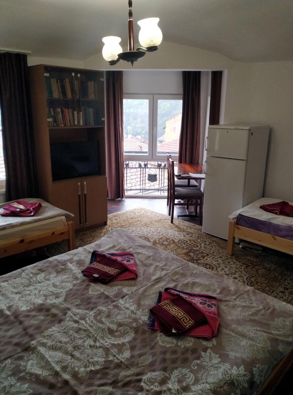 Mercury Guest House Veliko Tŭrnovo Exterior foto